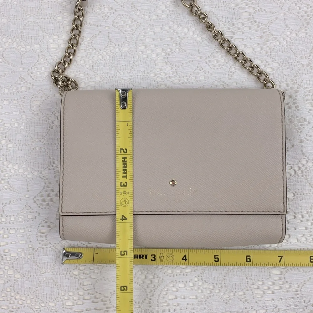 Kate Spade Creme Saffiano Leather Crossbody Bag Gold chain strap Flap snap close - Picture 13 of 15